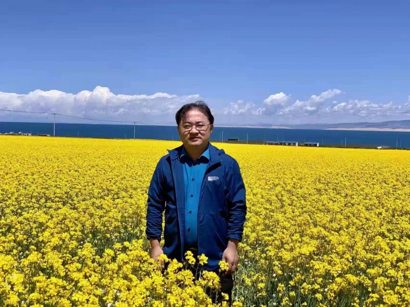 许龙.jpg